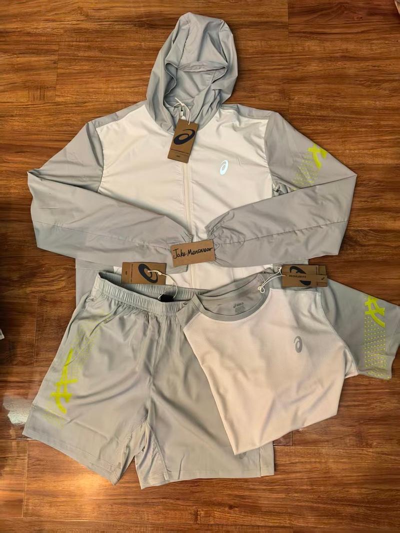 Asics · Vestes + Shorts (Ensemble)