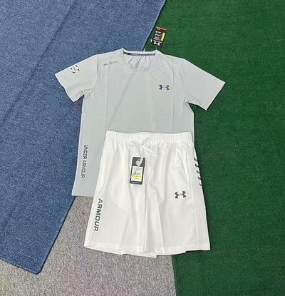 T-shirts + Shorts (Ensemble)